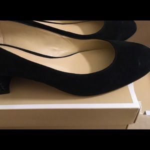 Michael kors kitten pump